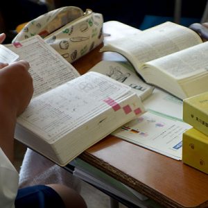 出前授業『語彙力がつく！ 辞書の活用』レポート（府中市立府中第二中学校）