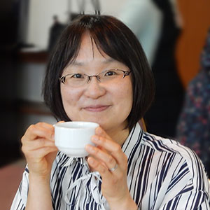 読売新聞 : 「本の仕事場」（柏野和佳子 准教授）
